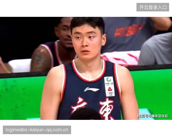 李奕臻加盟石家庄翔蓝：从“球王”到“新星”传奇，翔蓝足球梦想重生之旅